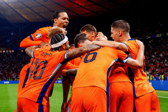 特朗普政策,一周岁,美国至上,B体育官网,B,Sports,足球直播,篮球赛事,体育高清,NBA直播