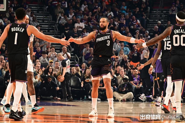 国足三分逆,袭有望,专家澄清流,B体育官网,B,Sports,足球直播,篮球赛事,体育高清,NBA直播